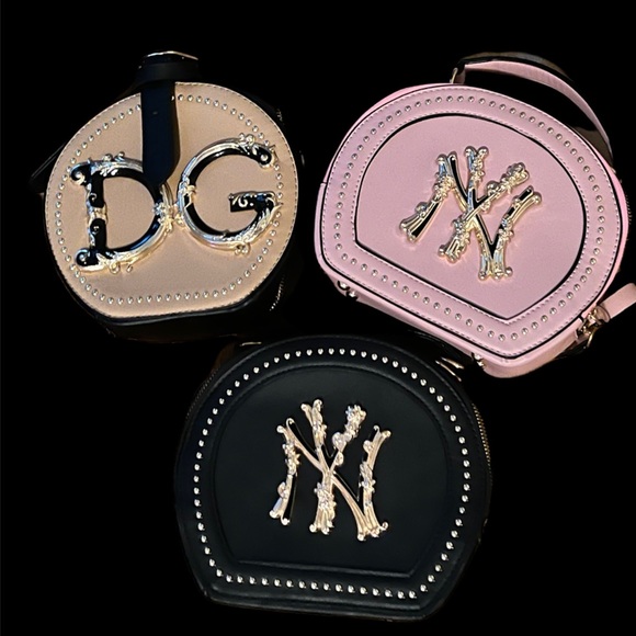 All items must go!!!bonnets and handbags on hand. Reversible bonnets. - Picture 2 of 2